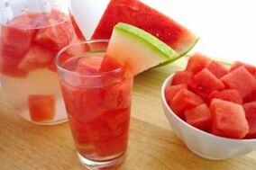 Nettoyez les reins et les navires de parasites