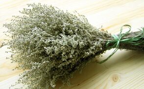 Bois de ver pour éliminer les parasites du corps